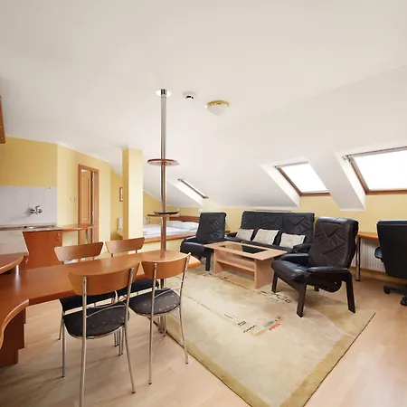 Nikolas Hotel